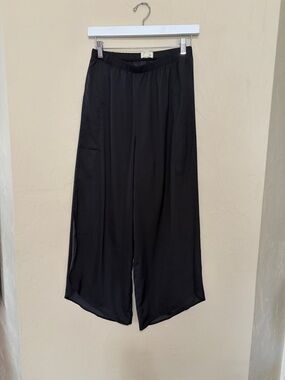 UpWest Black Wide Leg Split Leg Pants. Great Condition.